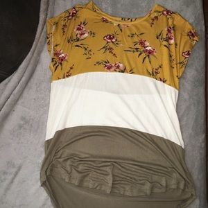 women’s rue21 top